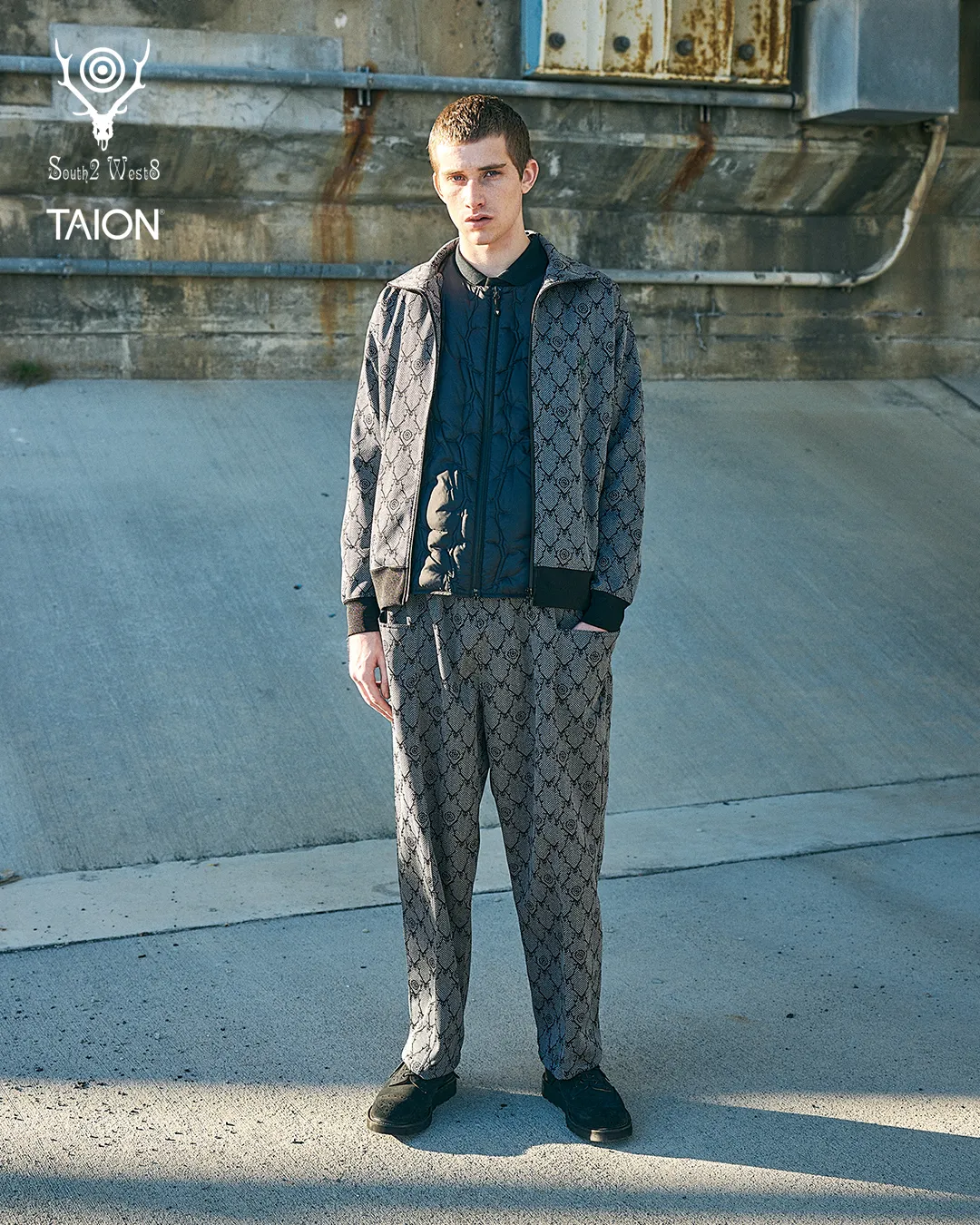 South2 West8 x TAION Crewneck Zip Down Jacket <RW698> - Image 3