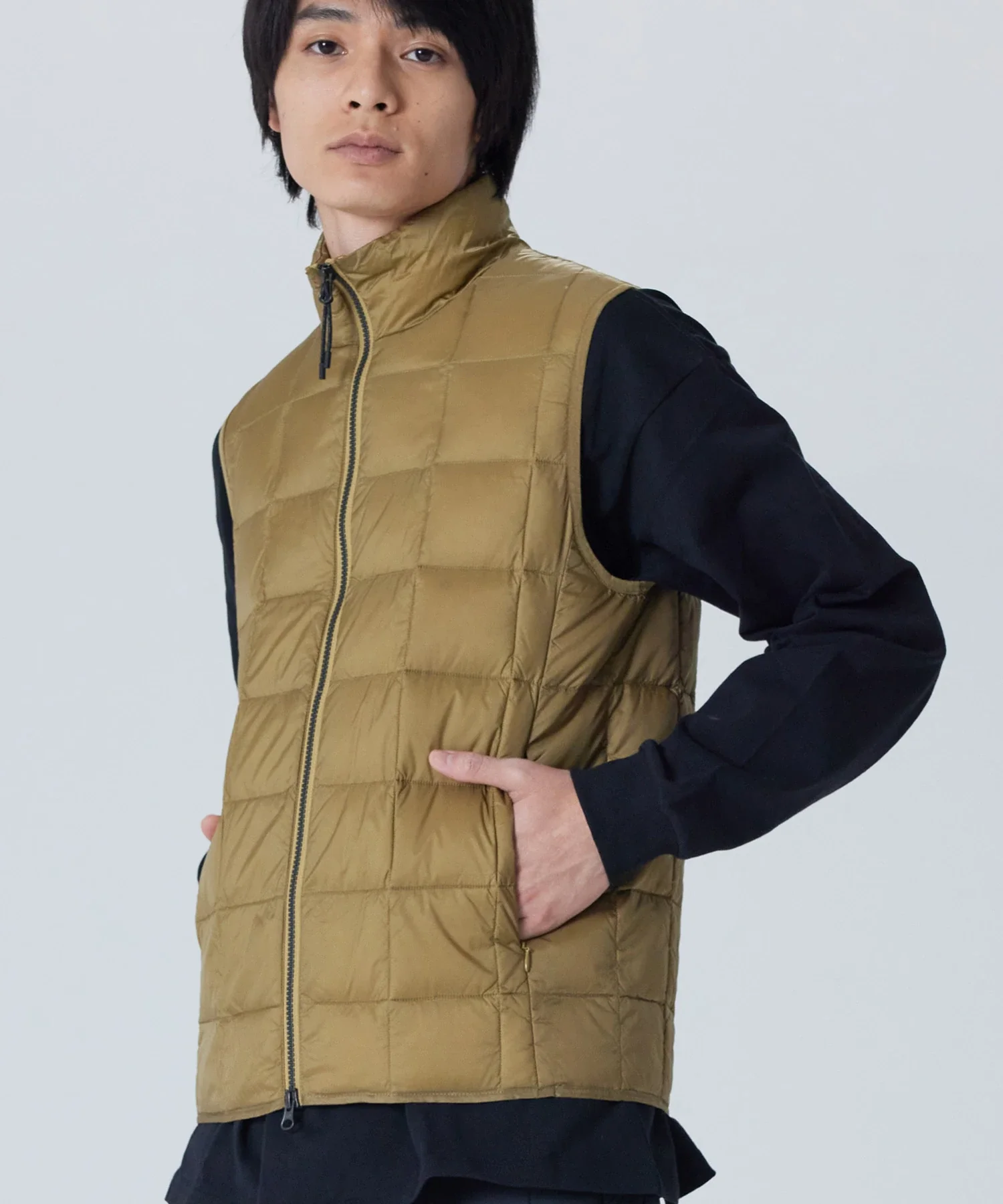 Unisex Basic Hi-Neck W-Zip Down Vest - Image 19