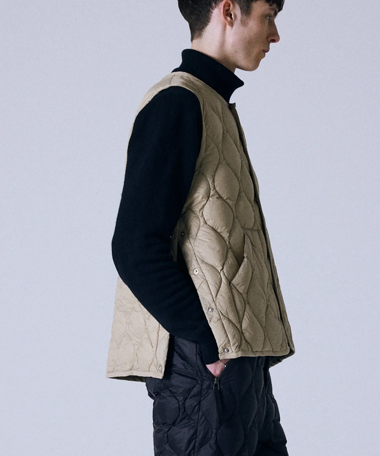 Unisex Military Crew Neck Down Vest (Soft Shell) - Image 10