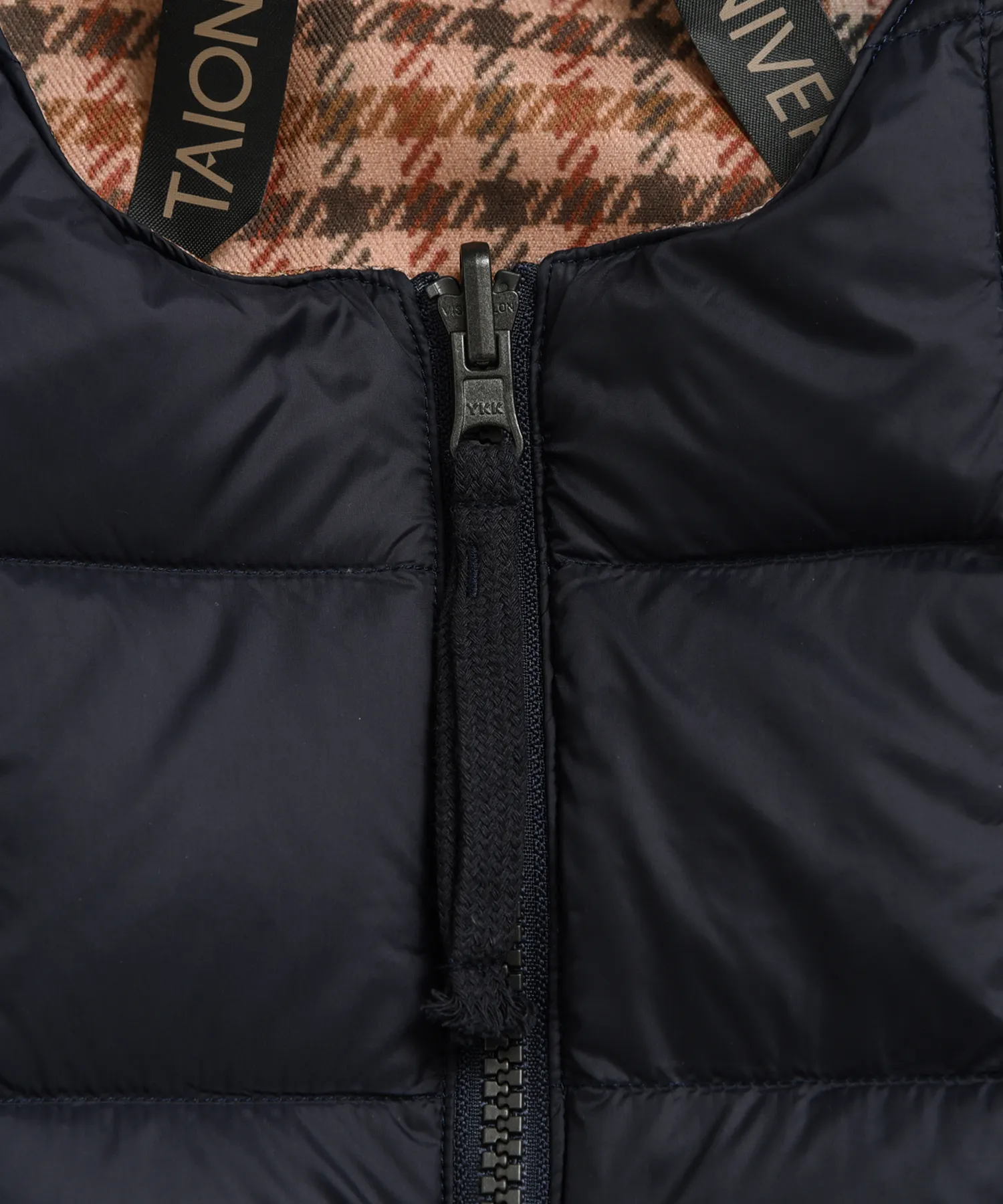 Universal Works x TAION Reversible Zip Down Vest <UW-TA-R004Z> - Image 11