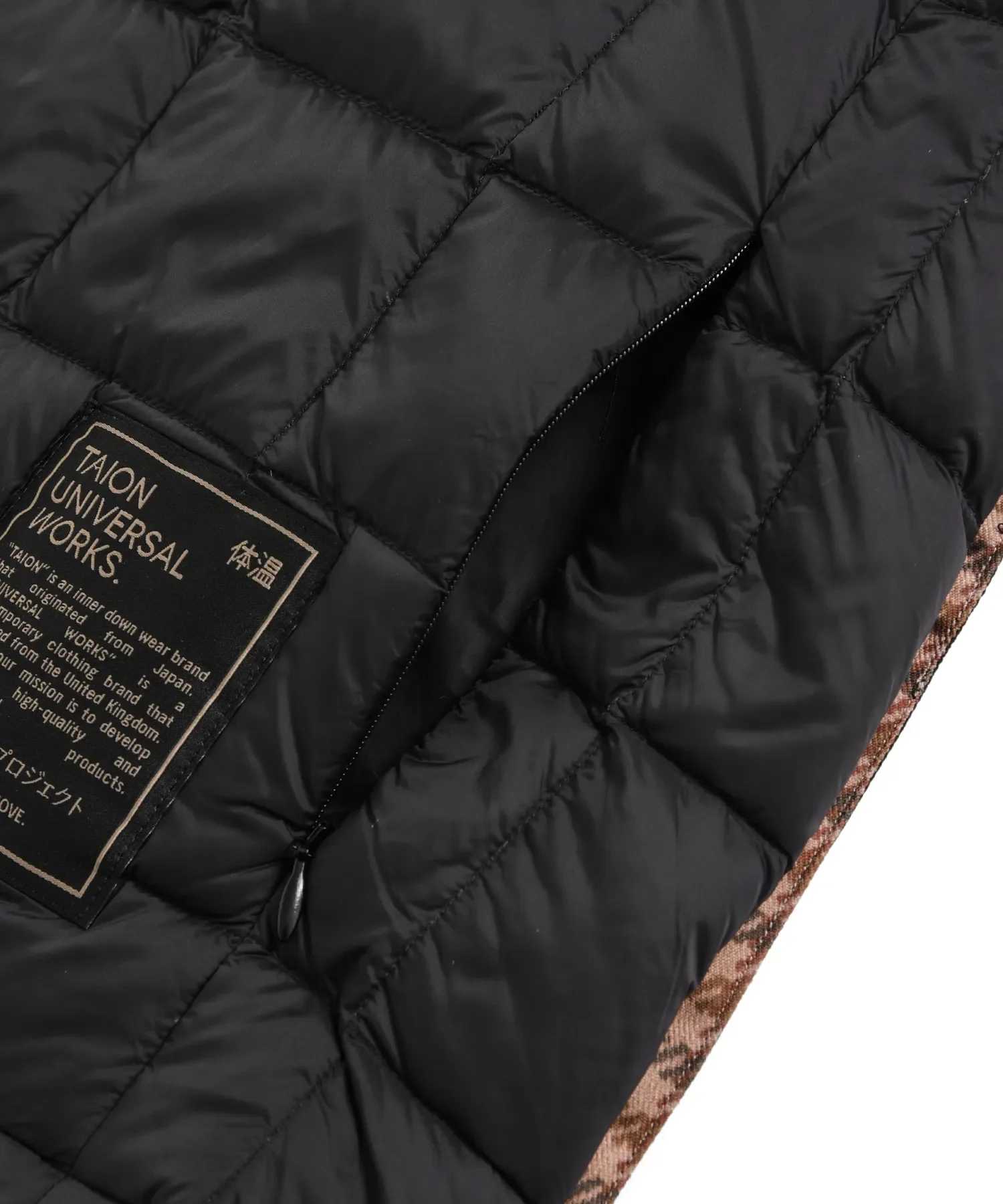 Universal Works x TAION Reversible Button Down Jacket <UW-TA-R101B> - Image 11